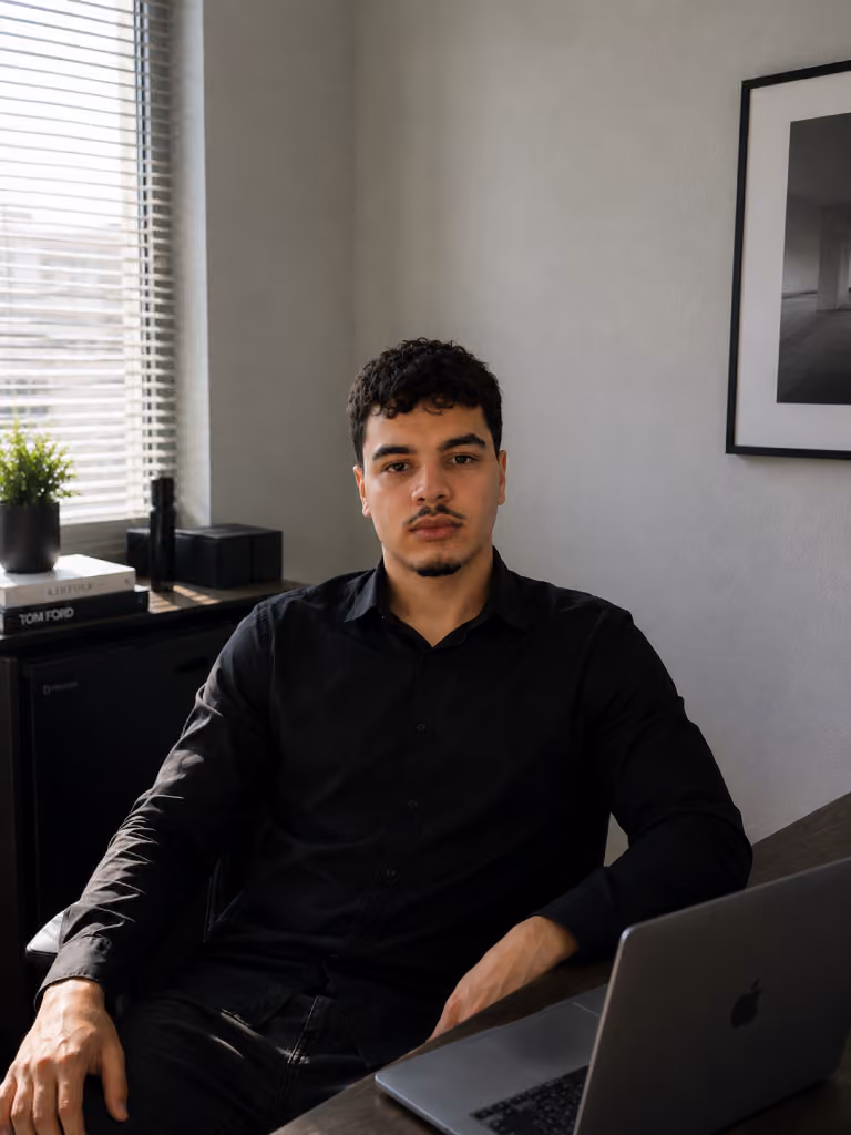 Benny Safari, Web Developer & Website Builder